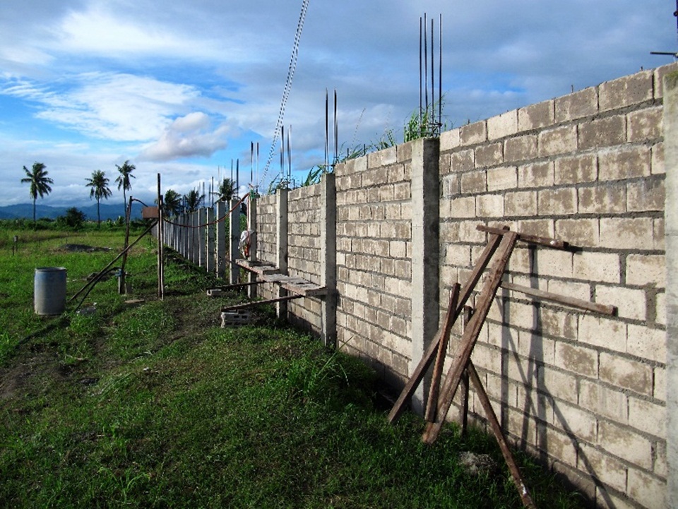 work on CEA perimeter wall